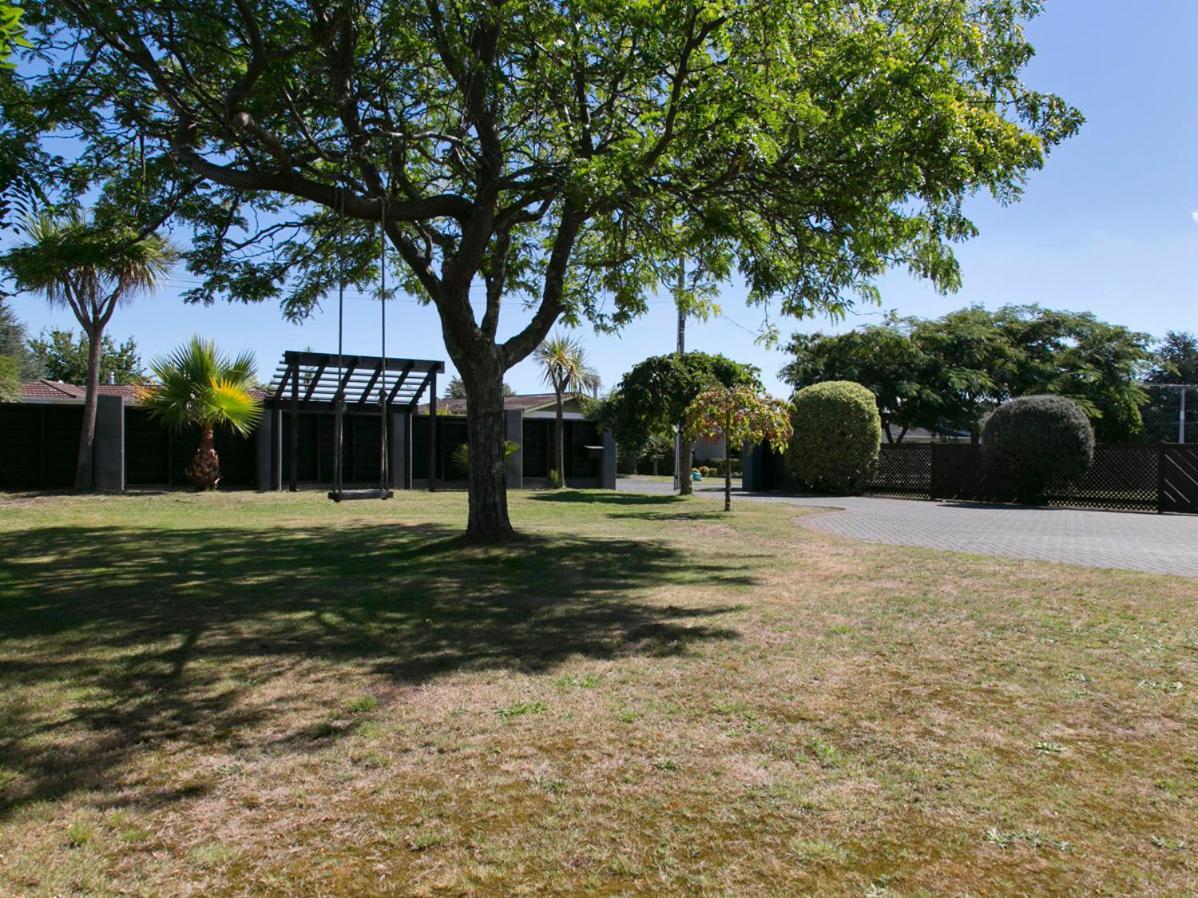 Taupo Escape - Rainbow Point Holiday Home 외부 사진